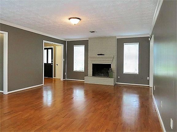 4th image of 11906 Laneview Dr