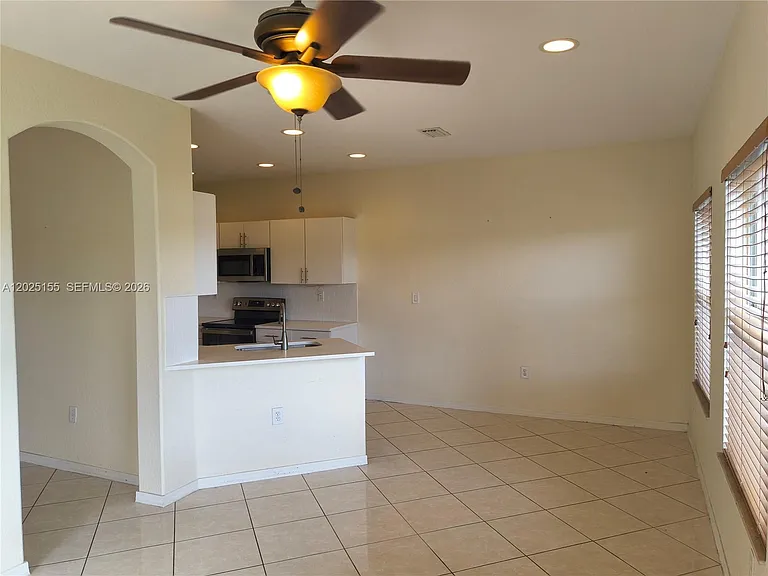 1645 SE 20th Rd — Photo 3