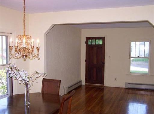4th image of 15 Greenvale Ave