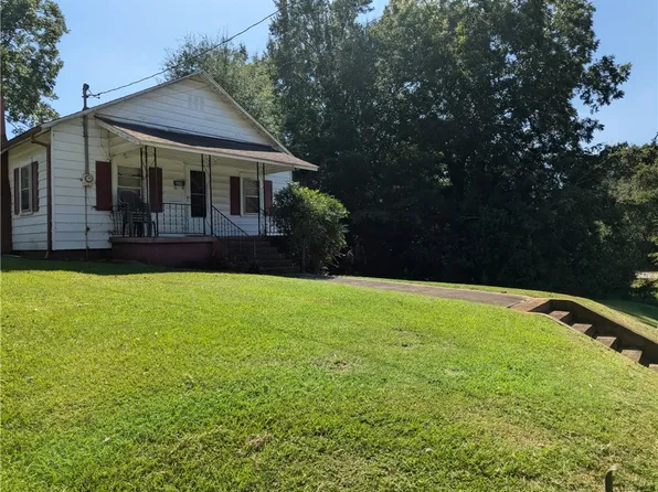 604 E South 2nd St, Seneca, SC 29678