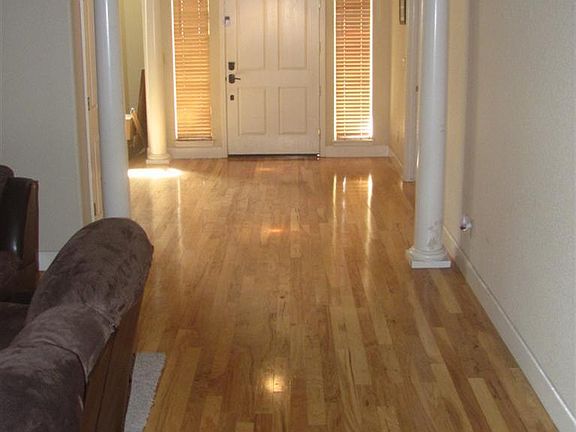 5th image of 2305 Glasgow Dr