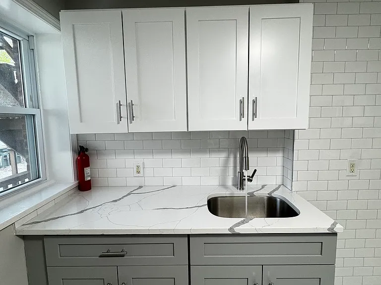 45-51 Cowles St #45 — Photo 4