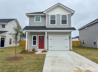 1034 Grayson Ave, Hinesville, GA 31313