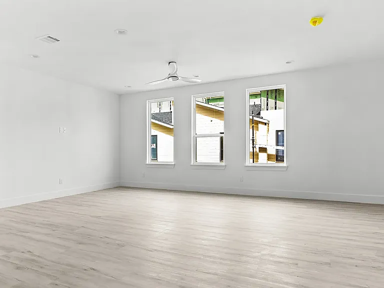 4711 Sylvester St #1 — Photo 13