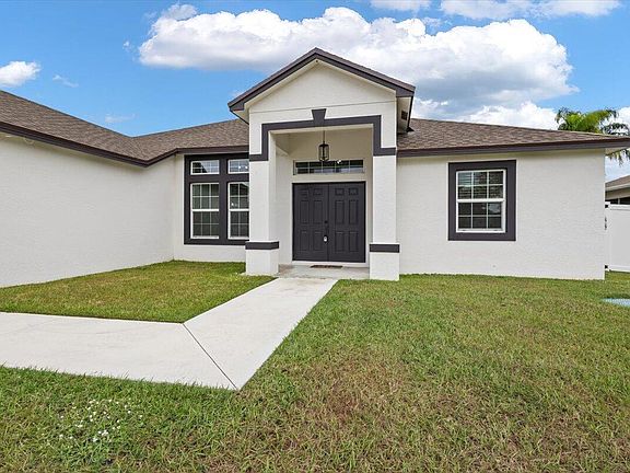 4th image of 5207 NW South Lovoy Circle