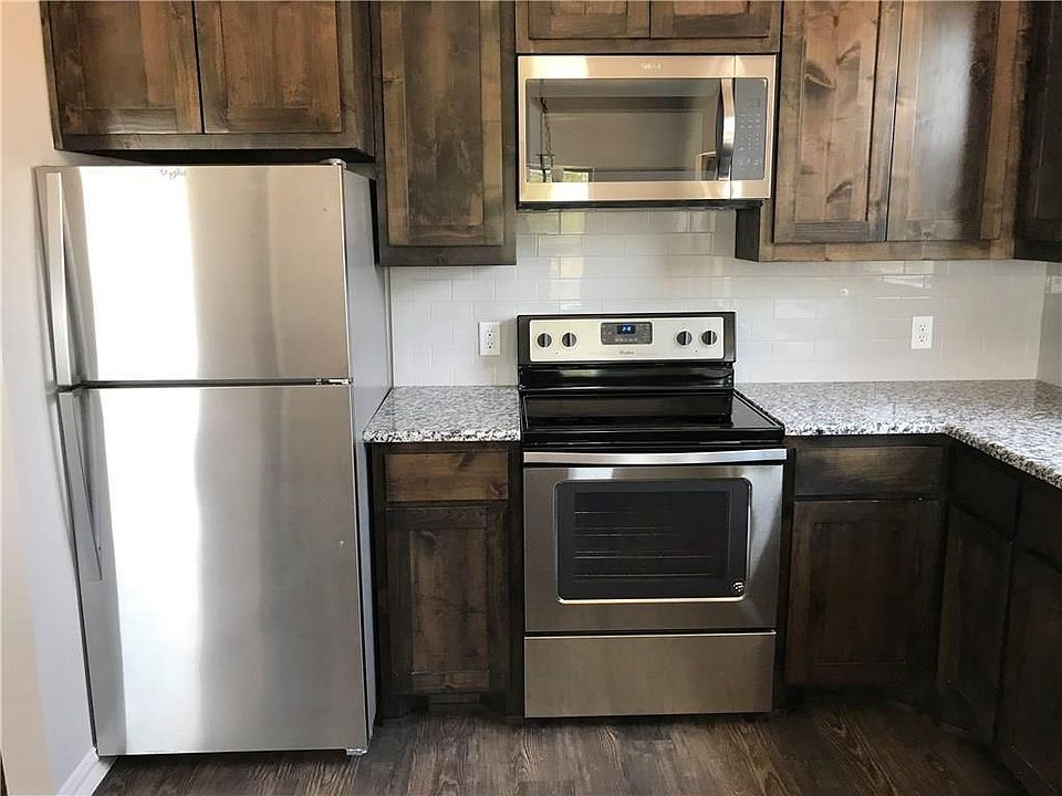 1st image of 127 Bennett Hills Dr APT 2
