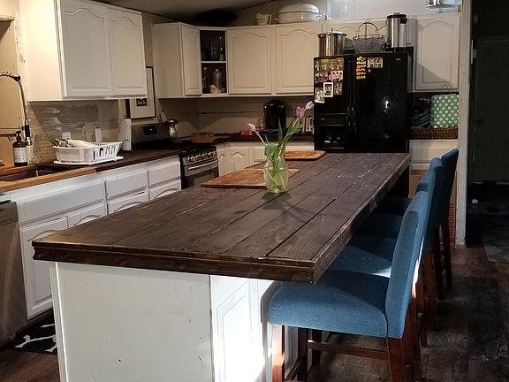 4th image of 1235 S Road 1 E