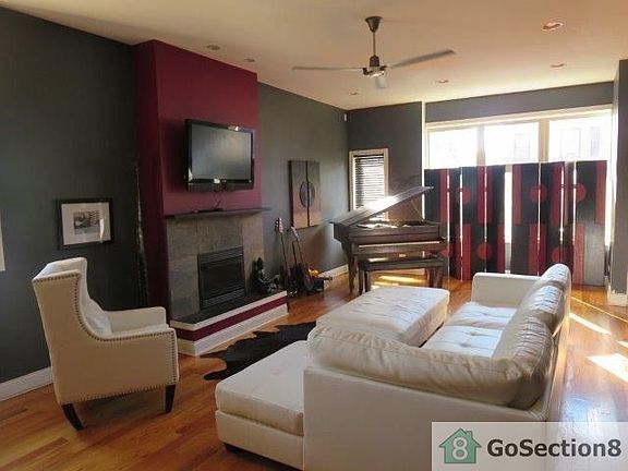 2nd image of 6405 S Ingleside Ave APT 3