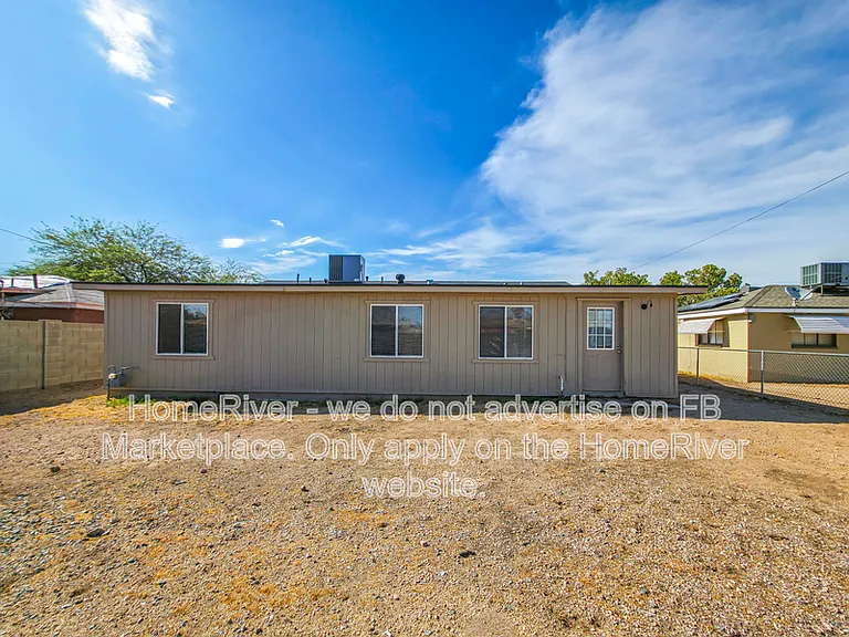 11211 W Missouri Ave — Photo 17