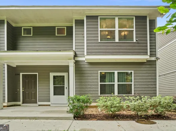 2288 Connally Pl, East Pt, GA 30344