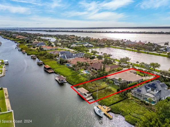 286 Lansing Island Dr, Satellite Beach, FL 32937