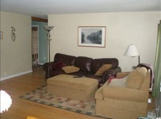 8997 River Park Rd, Jackson, MI 49201