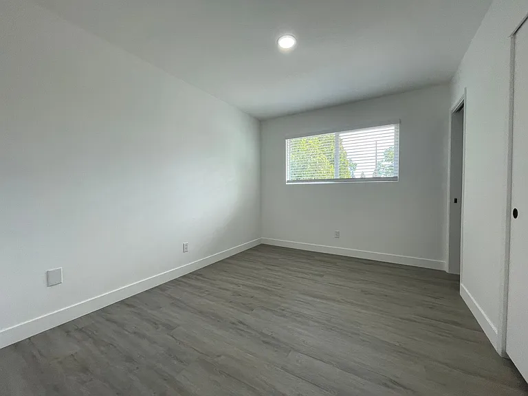 116 Penaranda Dr — Photo 11