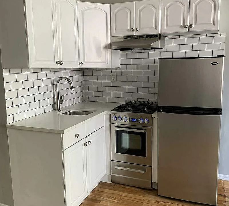 2nd image of 167 Bleecker St APT 11