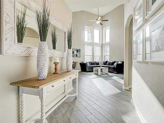4th image of 29011 Crystal Rose Ln