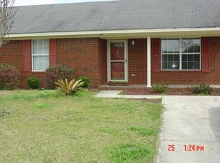 1354 Poplar Cir, Hinesville, GA 31313