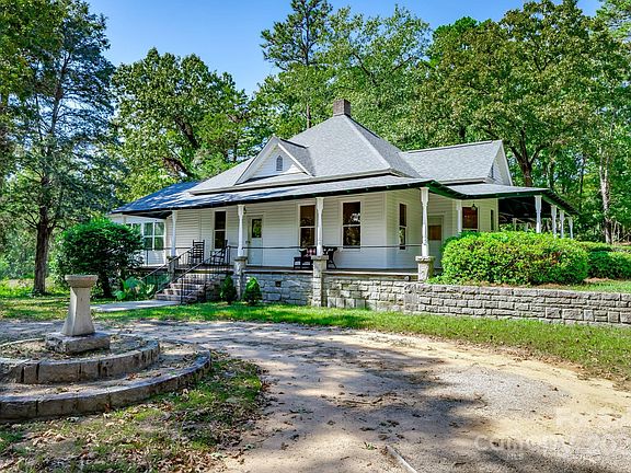 3rd image of 2086 Rion Rd