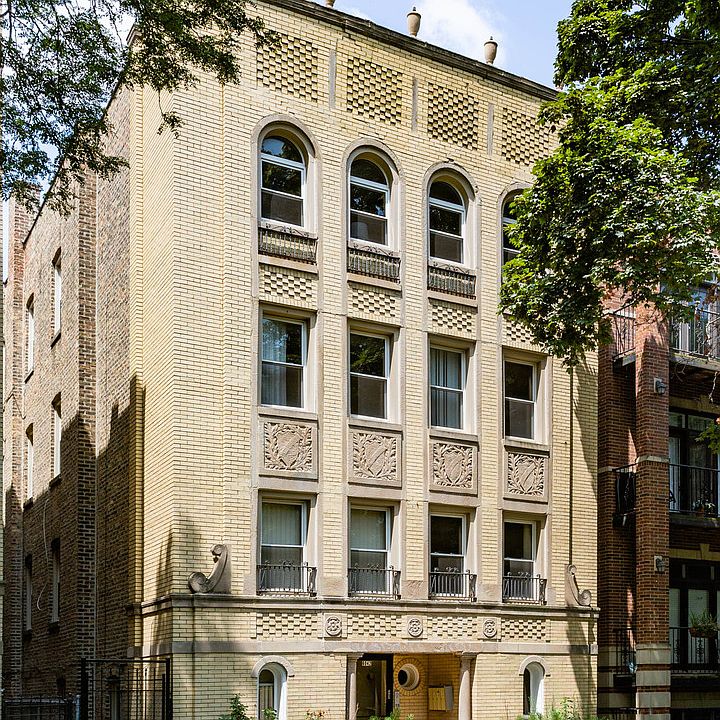 1st image of 6042 N Washtenaw Ave APT 2