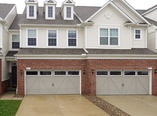 875 Dipper Ln UNIT 3, Aurora, OH 44202