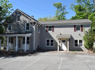 281 Potterstown Rd, Lebanon, NJ 08833