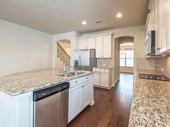 3rd image of 8008 Choctaw Ln