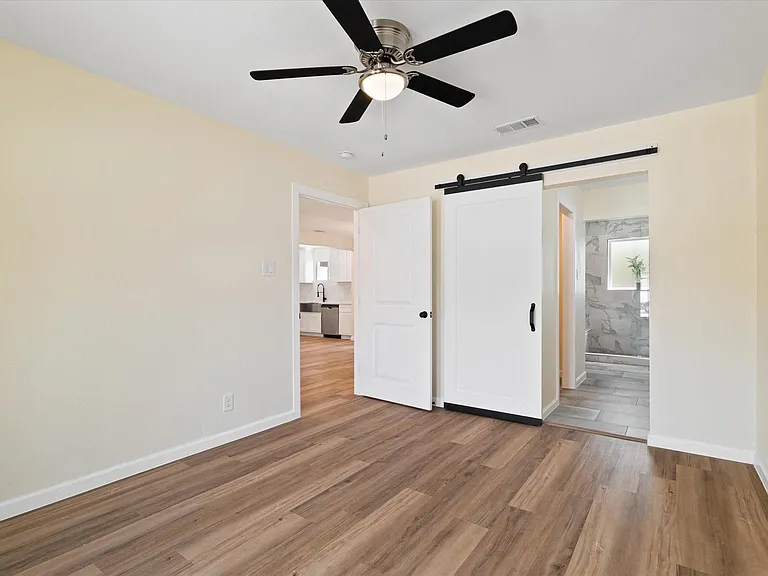 8734 Westfield Dr — Photo 11