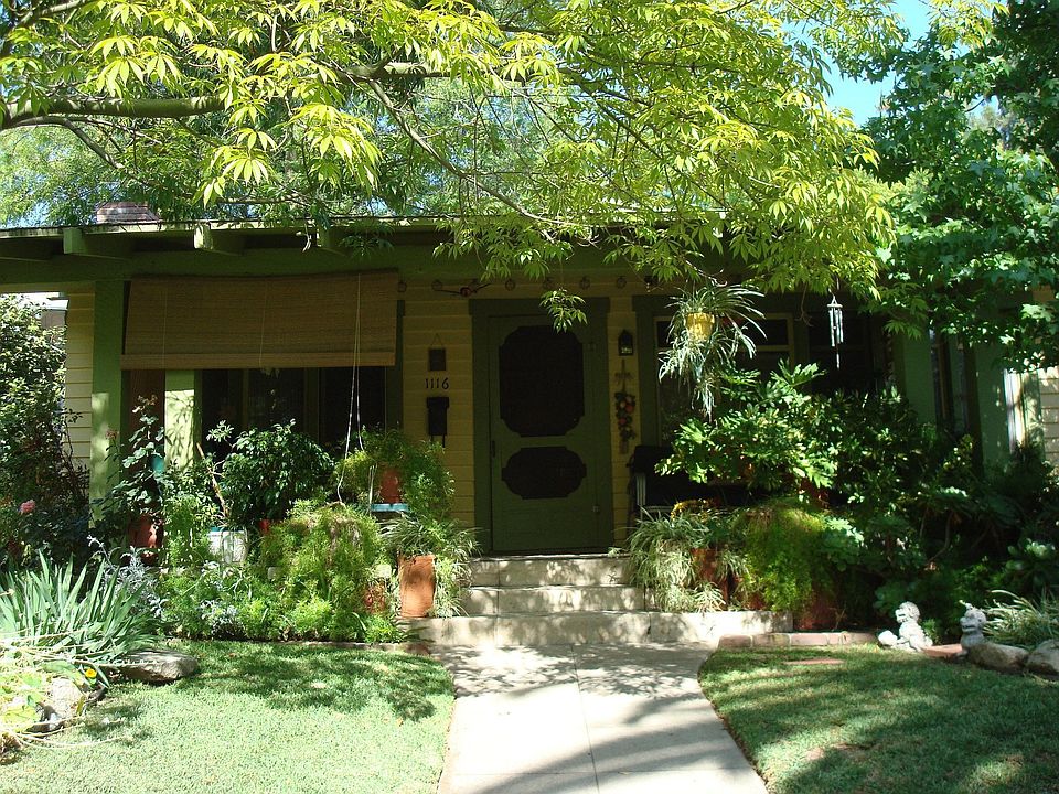 "Bungalow Heaven"