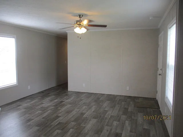 913 Moss Ave — Photo 34
