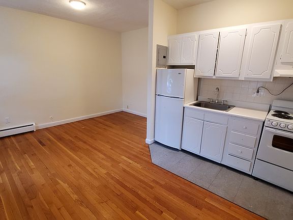 2nd image of 168 N Beacon St APT 3