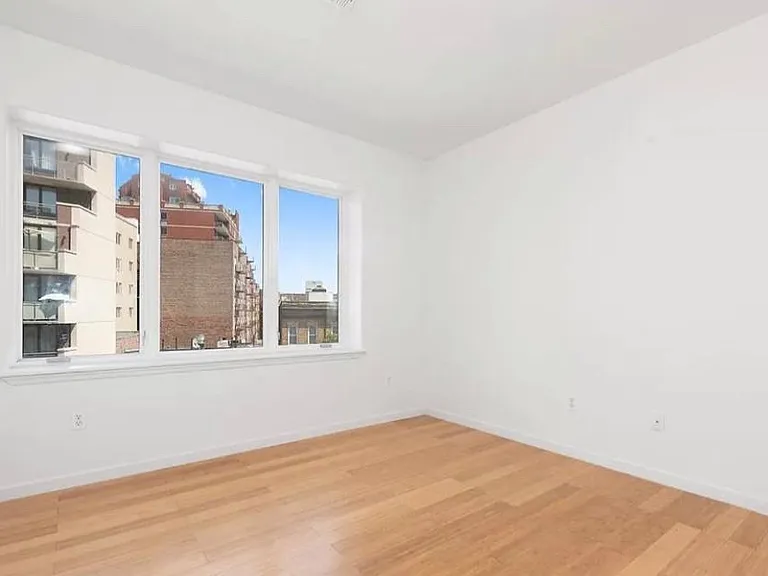 380 Neptune Ave #3 — Photo 3