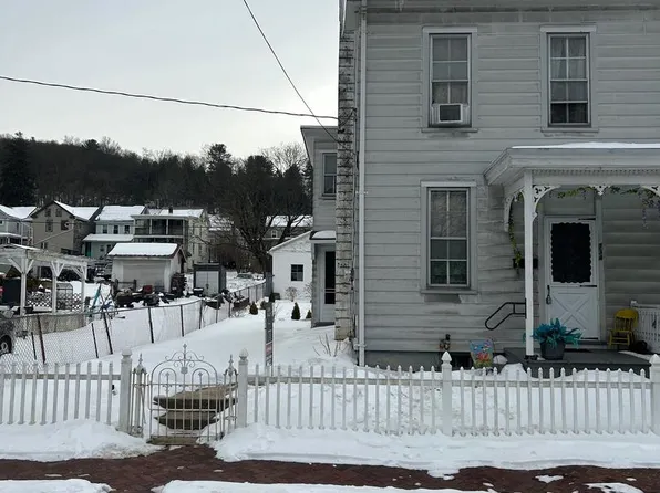 734 N 2nd St, Lykens, PA 17048