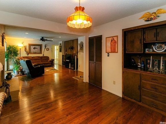 5th image of 5310 Moody Ln