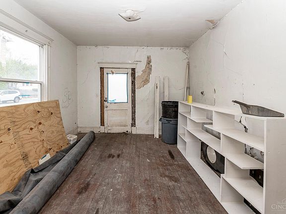 5th image of 4921 Eastern Ave