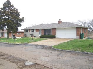 5008 Courtside Dr, Imperial, MO 63052