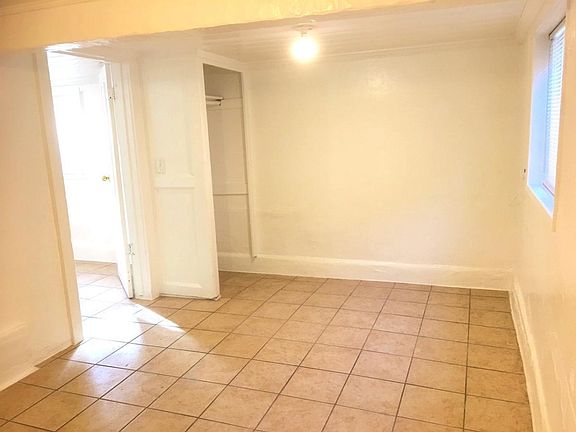 4th image of 910 1/2 Herbert Ave