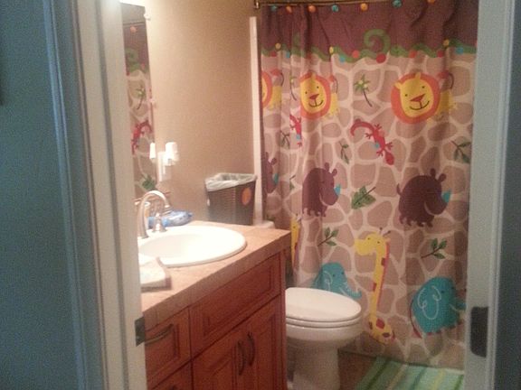 5th image of 932 Silverbrook Dr