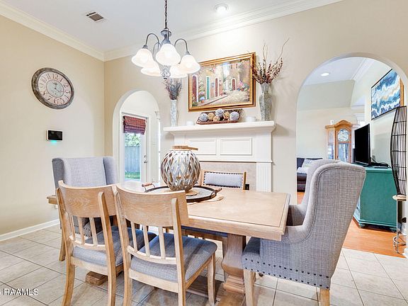 5th image of 122 Saint Fabian Dr