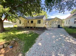 110 NW 6th Ave, Aledo, IL 61231