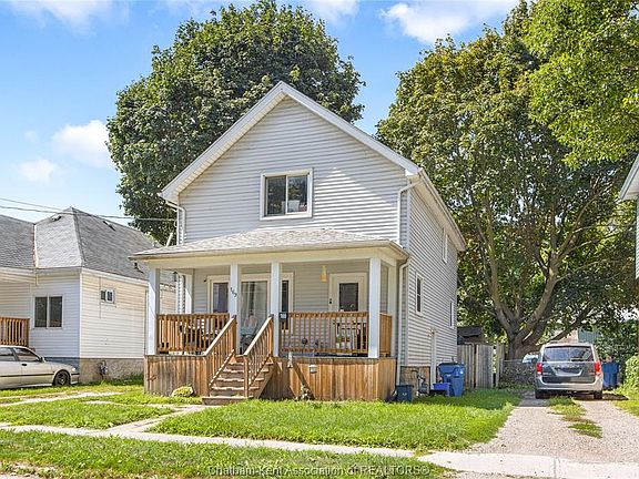 4th image of 169 Lorne Ave