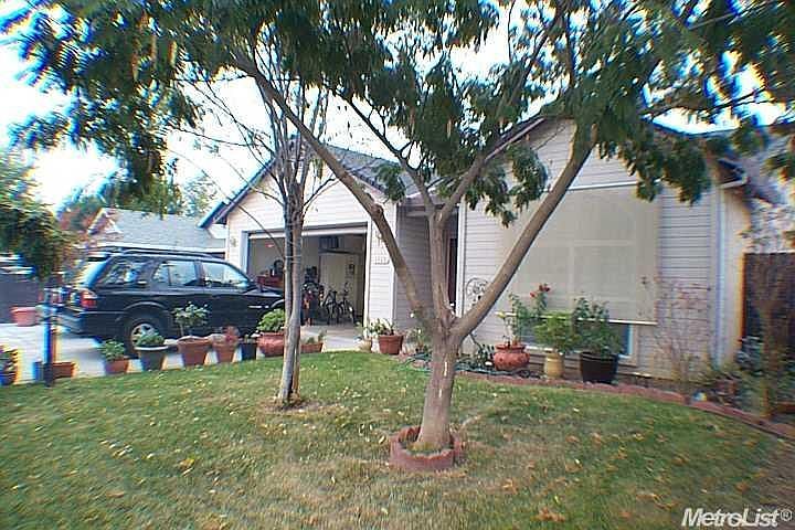 1st image of 3928 Belden St
