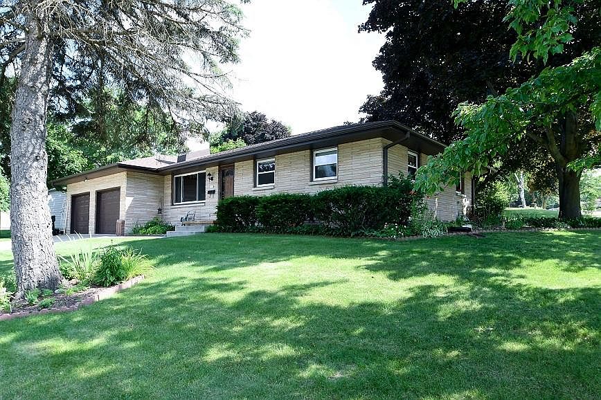 1st image of 1515 Princeton Pl