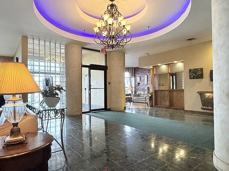 515 Riverside Dr W #703 — Photo 20