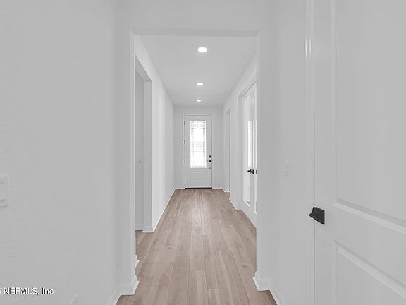 4th image of 104 HEADSTREAM Drive