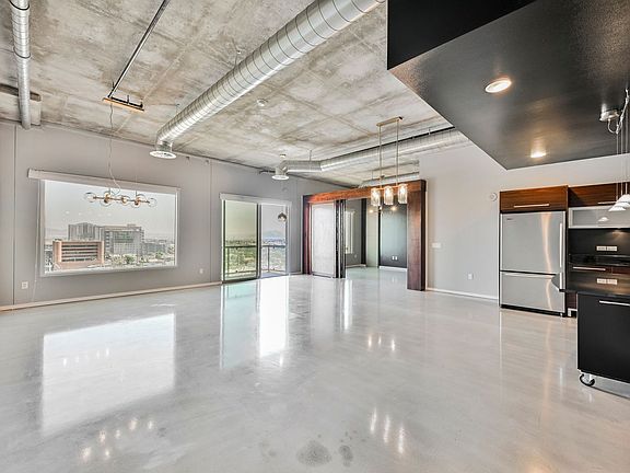 3rd image of 900 Las Vegas Blvd S Unit 901