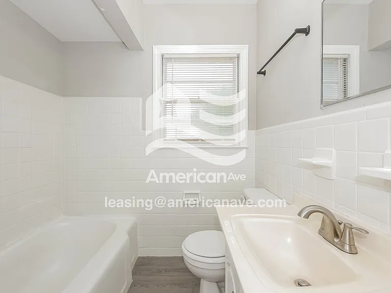 1060099_014_wm_-_bathroom_12992302.jpg