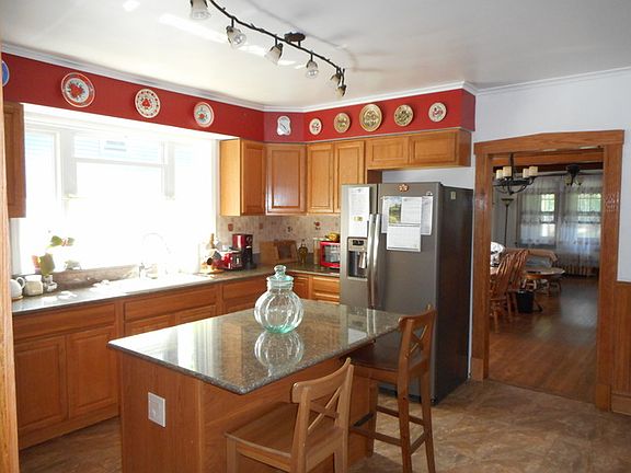 4th image of 1442 E Walnut Ave