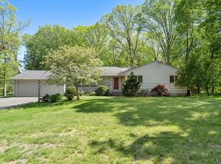 151 Fieldstone Rd, Westwood, MA 02090