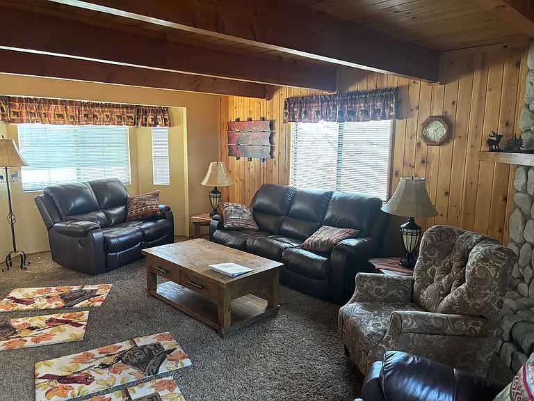 1105 Sheephorn Rd — Photo 3
