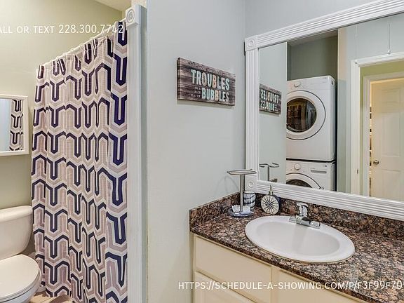 4th image of 1229-A Century Oaks Dr