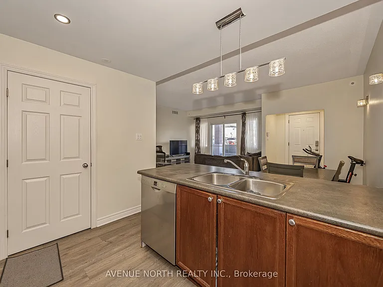 175 Waterbridge Dr #4 — Photo 17